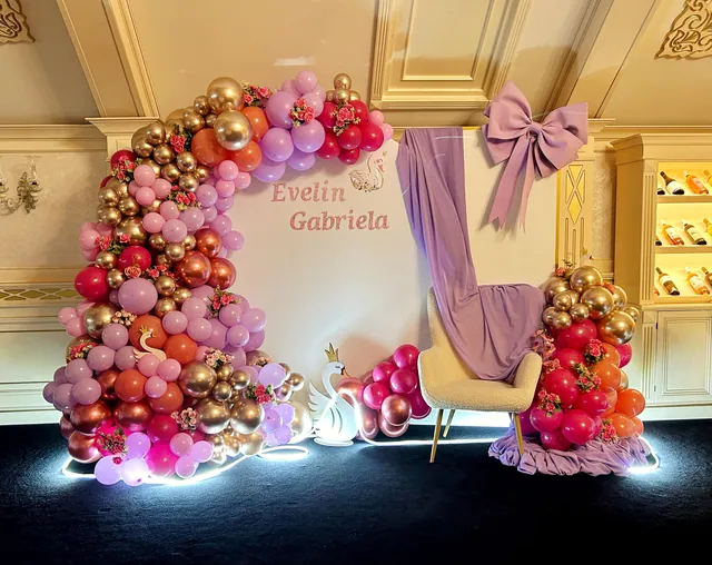 Decoruri pentru botez și majorat — Just Roses