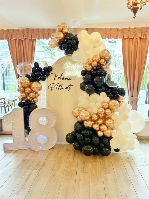 Decoruri pentru botez și majorat — Just Roses
