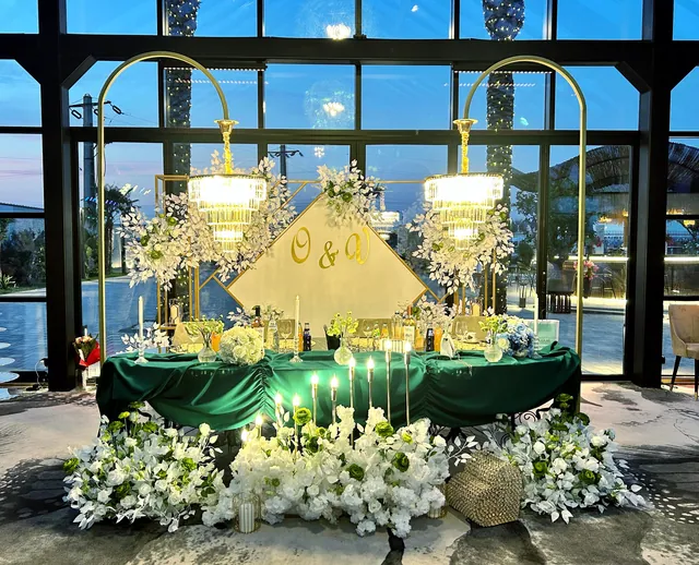 Decoruri florale de nuntă — Just Roses