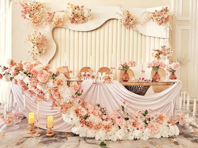 Decoruri florale de nuntă — Just Roses