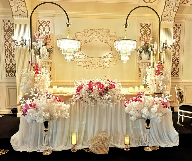 Decoruri florale de nuntă — Just Roses