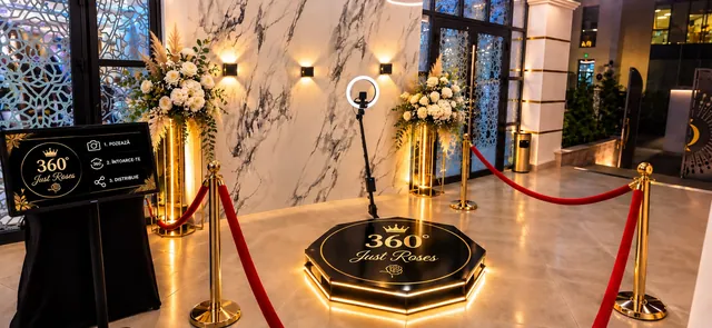 Platforma 360° — Just Roses